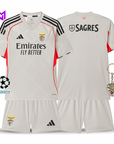Conjunto Infantil Benfica Alternativa Bege 2025/26 - ÚLTIMAS UNIDADES