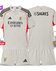 Conjunto Infantil Benfica Alternativa Bege 2025/26 - ÚLTIMAS UNIDADES