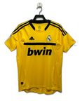 Real Madrid 11/12 Goalkeeper Jersey - Retro Version
